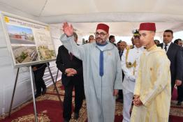 Image du Maroc Professionnelle de  Sa Majesté le Roi Mohammed VI, lance les travaux de construction d'un Centre social pour les personnes âgées - Fondation Mohammed V pour la Solidarité, le 30 Mai 2018 (Photo/ SPPR) via Jalilbounhar.com 